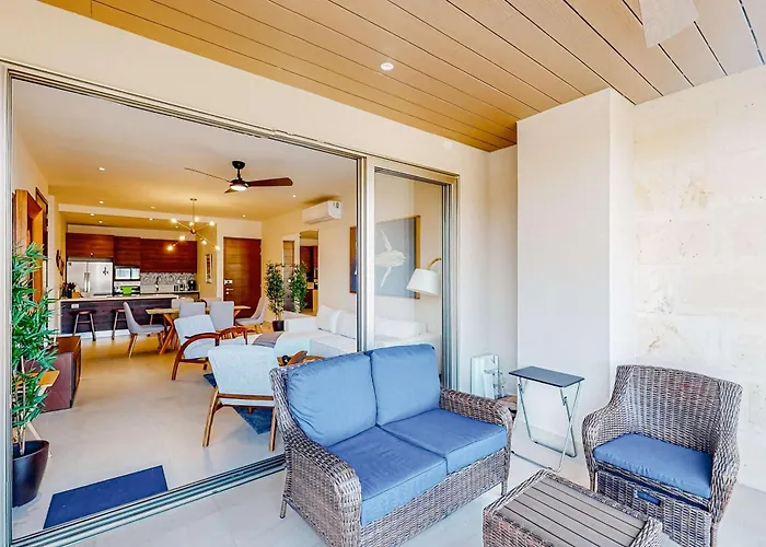 Stunning 2 Bedroom - Pool - Awesome Amenities *